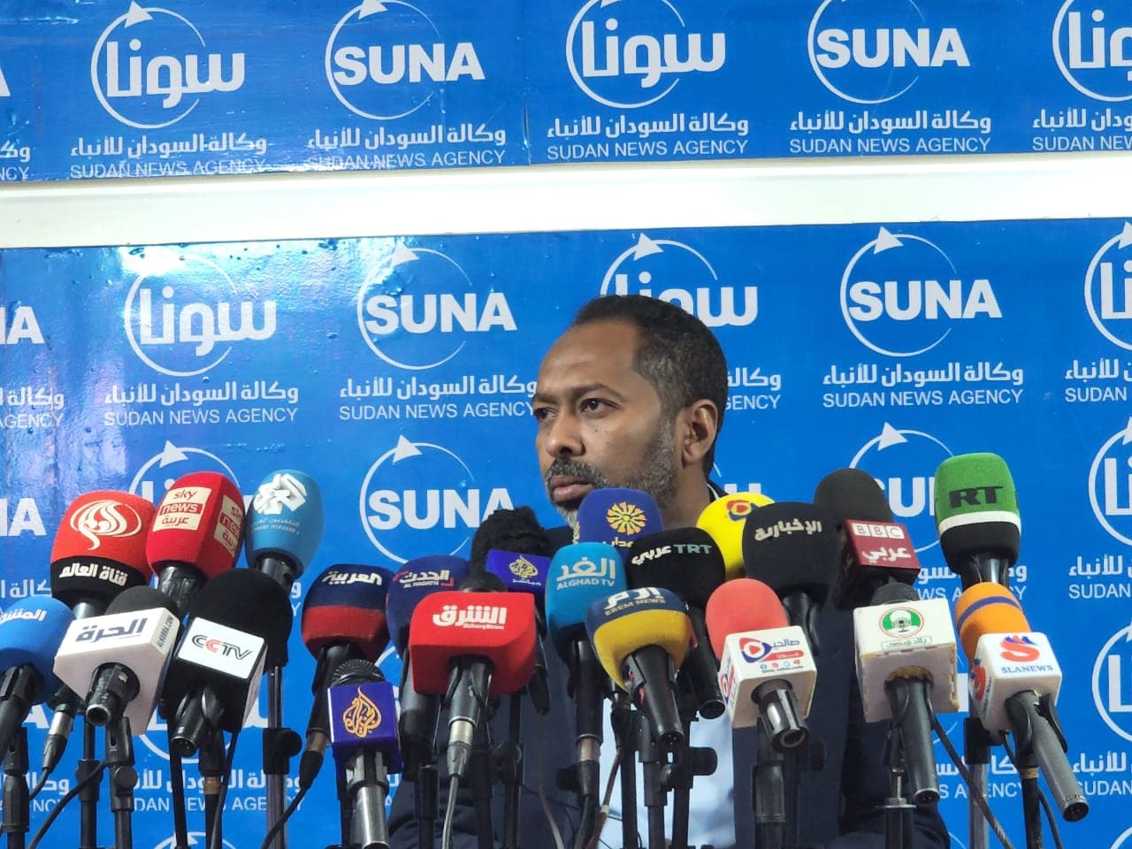 خالد يوسف: تكوين الحكومة في(١١) ابريل المقبل