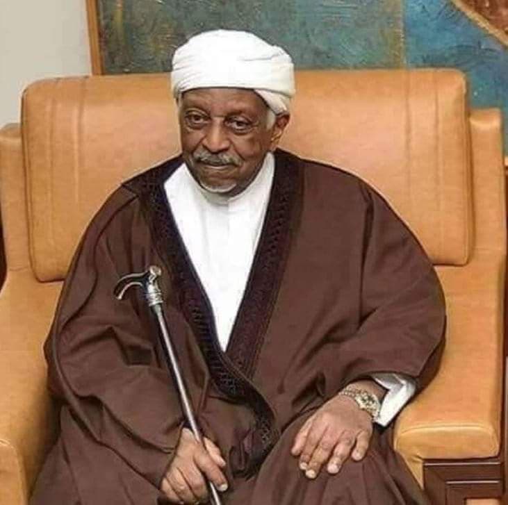 مولانا الميرغني: يشعل النار في عباءة الحسن