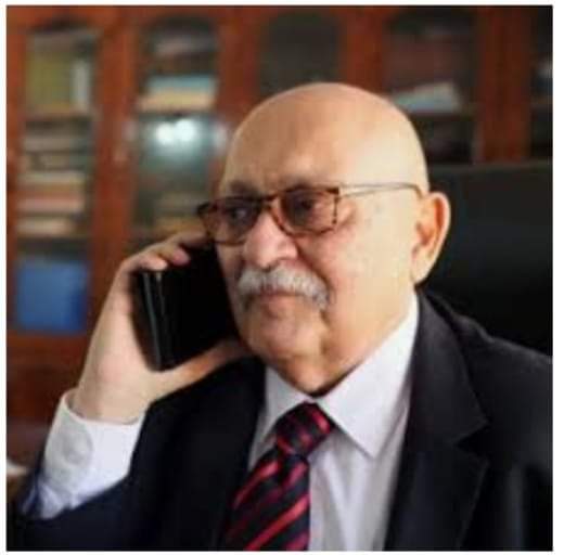 المدافع عن حقوق الإنسان يطالب أديب بإلاستقالة