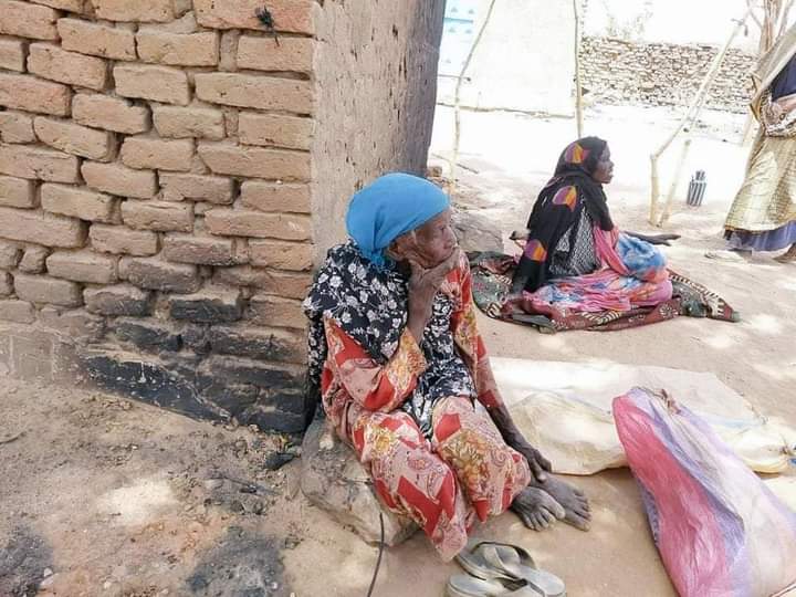 قطر الخيرية تقدم (28) طناً للمواد الغذائية للسودان